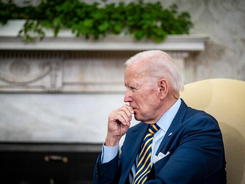 Biden rilancia l'impegno per proteggere Taiwan. "La difenderemo con l'esercito in caso di attacco"