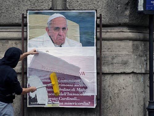 Papa Francesco: "Egoismo e maldicenze fanno male alla Chiesa"