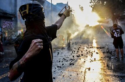 Cile, continuano le proteste anti-governative a Santiago 2
