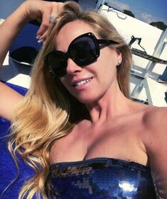VIP in bikini per Pasqua 17