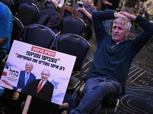 Israele, a metà spoglio Netanyahu è in testa, incognita maggioranza. Trump esulta: “Sono stato decisivo”