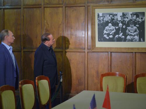 La lezione di Berlusconi su Putin (e la Russia)