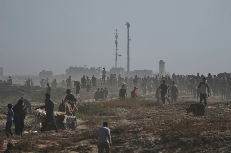 Caos aiuti a Gaza: le immagini della calca 1