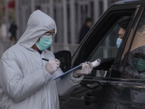 Coronavirus, la Russia di Putin vieta l'ingresso ai cinesi