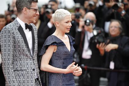 Festival di Cannes, i look hot: la seconda giornata 32