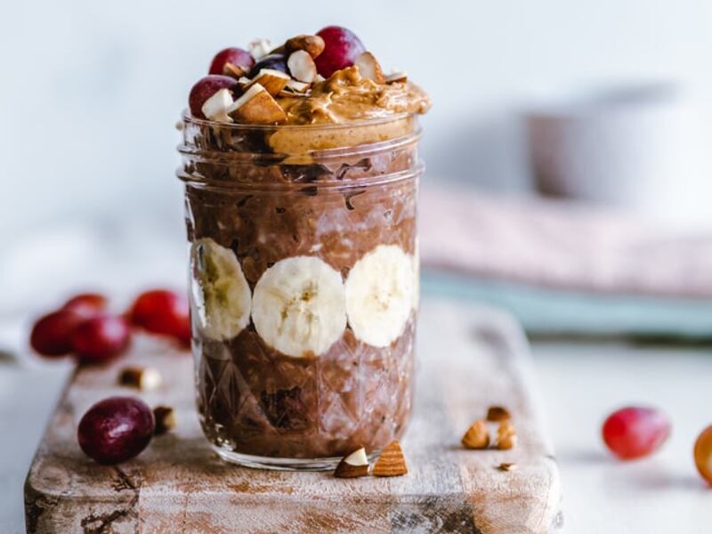 Avena, cioccolato e frutta