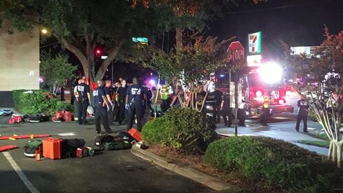 Orlando, attacco ad un locale gay: 20 morti 5