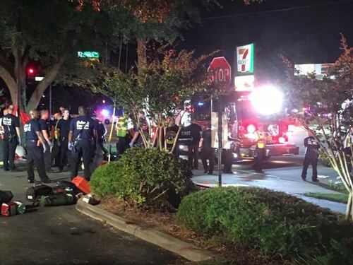 Orlando, spari in locale gay: "Morte almeno 50 persone"