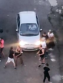 Rissa tra residenti e abusivi in via Bolla a Milano 4