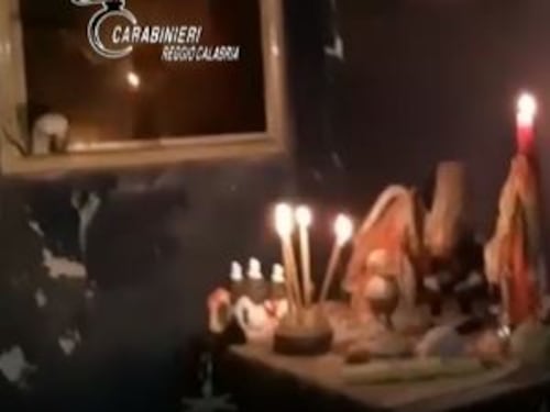 "Ti dico io cosa devi fare" Così il "mago" violentava e truffava le sue vittime