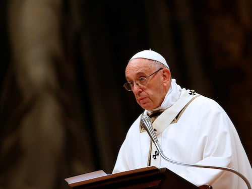 Migranti, l'appello di papa Francesco: 'Superate le paure e accogliete'
