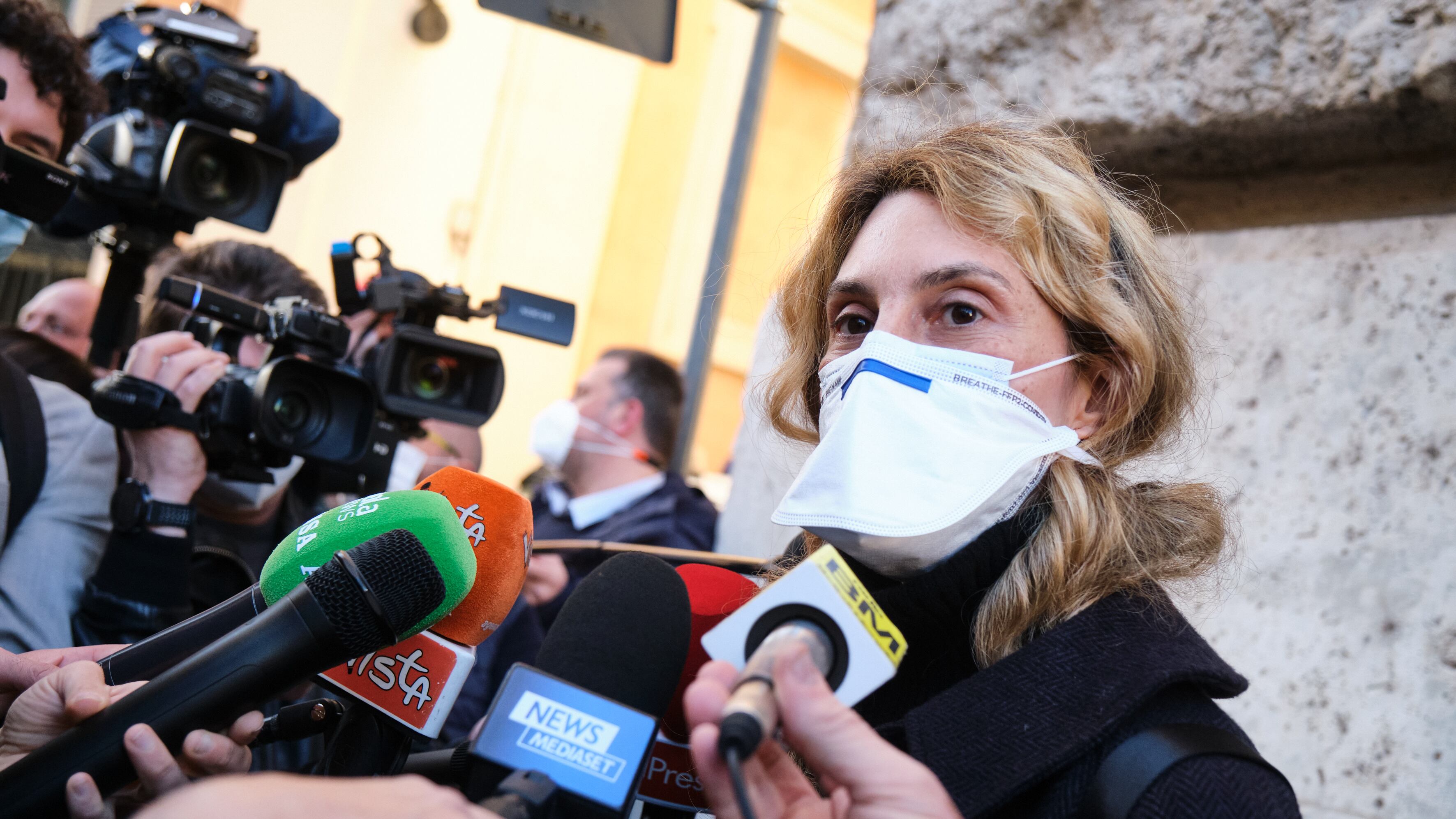 Letta frena su Gualtieri sindaco di Roma: per il Campidoglio ora spunta l'ipotesi Madia