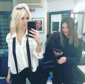 Wanda Nara, sexy in abito da sera  6
