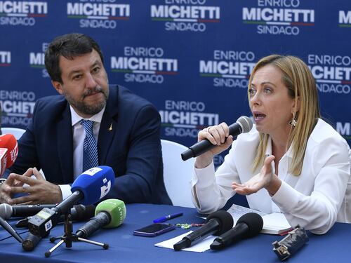 Dopo Salvini, la Meloni: così la sinistra regola i conti fuori dalle urne