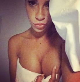Malena, seno bollente sui social 3