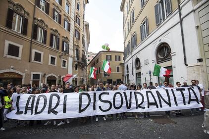 FdI e Lega in piazza contro il Conte bis 6