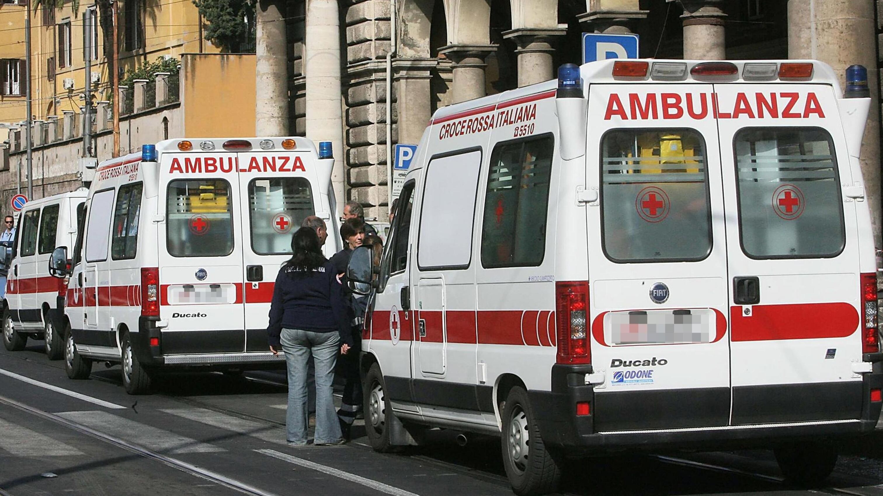 L'Sos lo manda il 118 Gli ospedali senza posti fermano le ambulanze