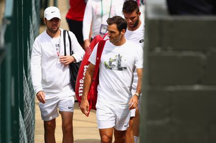 Federer a Wimbledon con lo sky-line di Londra sulle scarpe 9