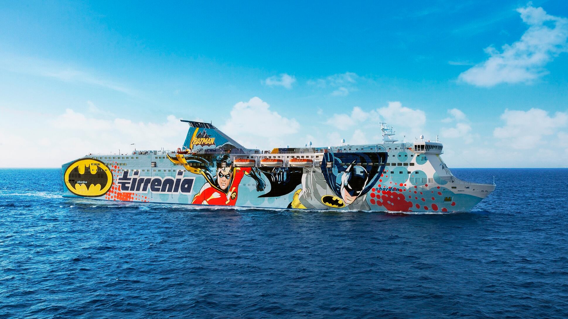 Sharden, con Tirrenia da Genova a Porto Torres si naviga con i Supereroi