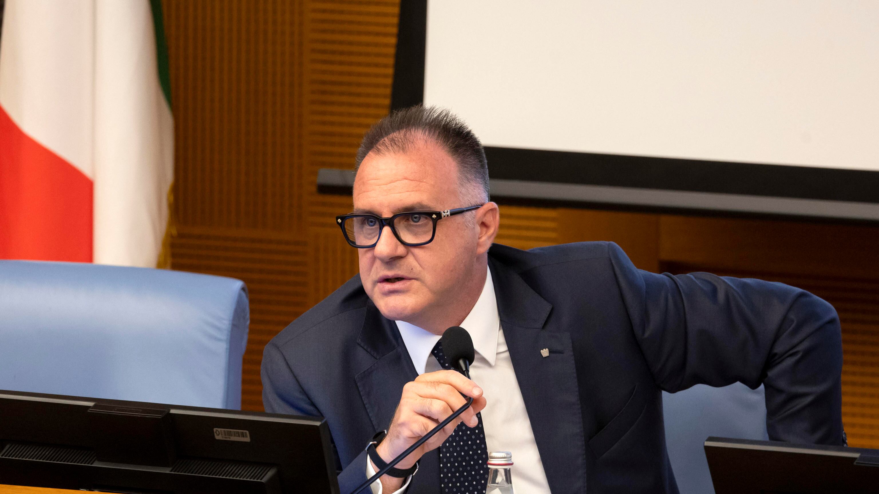 Orsini: "Serve manovra poderosa e visione di 3 anni". Ai sindacati: "Con troppi scioperi si fa male al Paese"