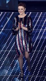 Sanremo 2016: i look femminili nella serata cover 36