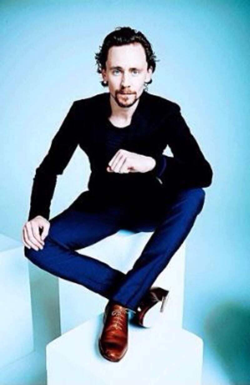 Tom Hiddleston, le foto del nuovo James Bond 15