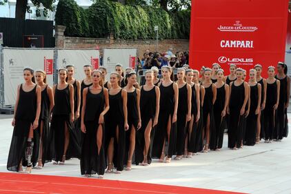 Mostra del Cinema di Venezia, la farfalla di Naomi Watts e i look sexy 3