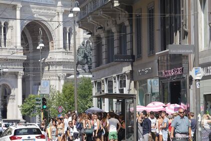 Victoria's Secret apre a Milano: preso d'assalto il negozio 18