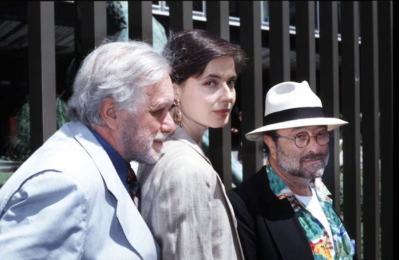 Luciano De Crescenzo, la vita e il cordoglio in foto 8
