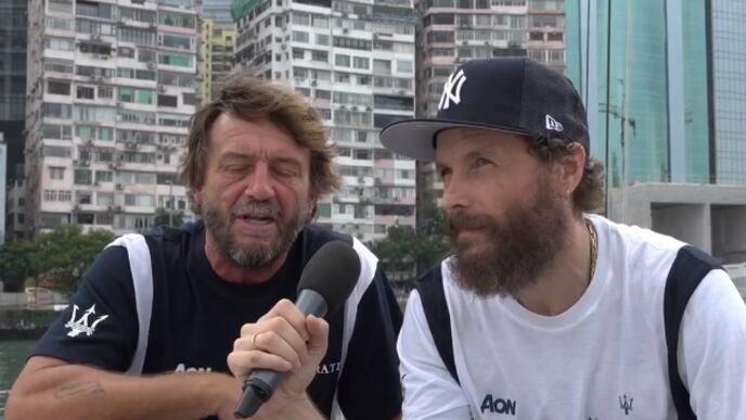 Lorenzo Jovanotti cambia rotta e salpa per il Vietnam con Soldini
