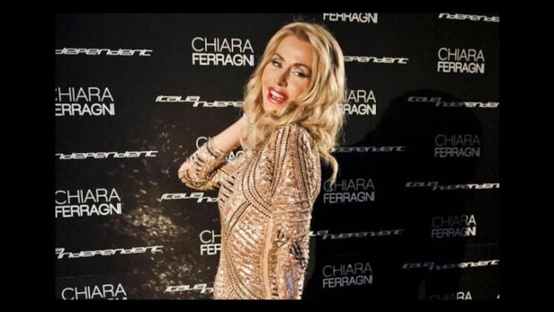 Valeria Marini, le foto sexy 7