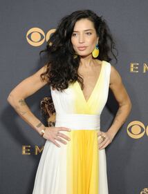 Emmy 2017, attrici hot sul red carpet 11