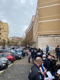 Peruviani al voto in Italia 1