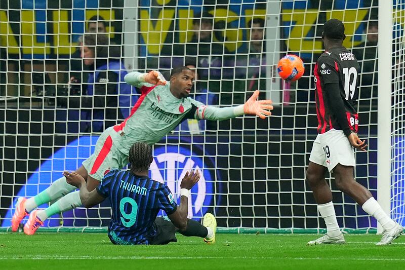 Inter Milan Maignan Thuram