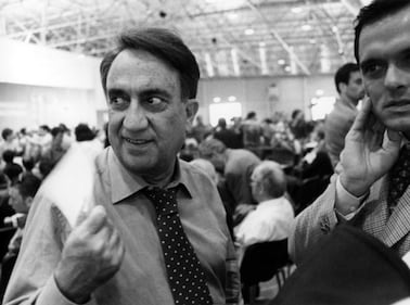 È morto a 94 anni Emilio Fede. Il giornalista si è spento dopo una lunga malattia a Milano. 2