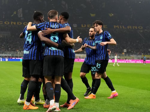 L'Inter stende la Lazio e aggancia la Roma in vetta: Lautaro e Bonny fanno volare i nerazzurri