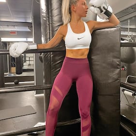 Agustina Gandolfo bollente sui social 7