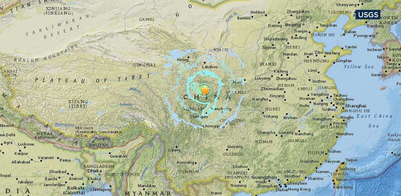 Terremoto in Cina, si scava tra le rovine 7