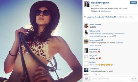 Lucy Hale e le Pretty Little Liars: come si rivelano su Instagram 24