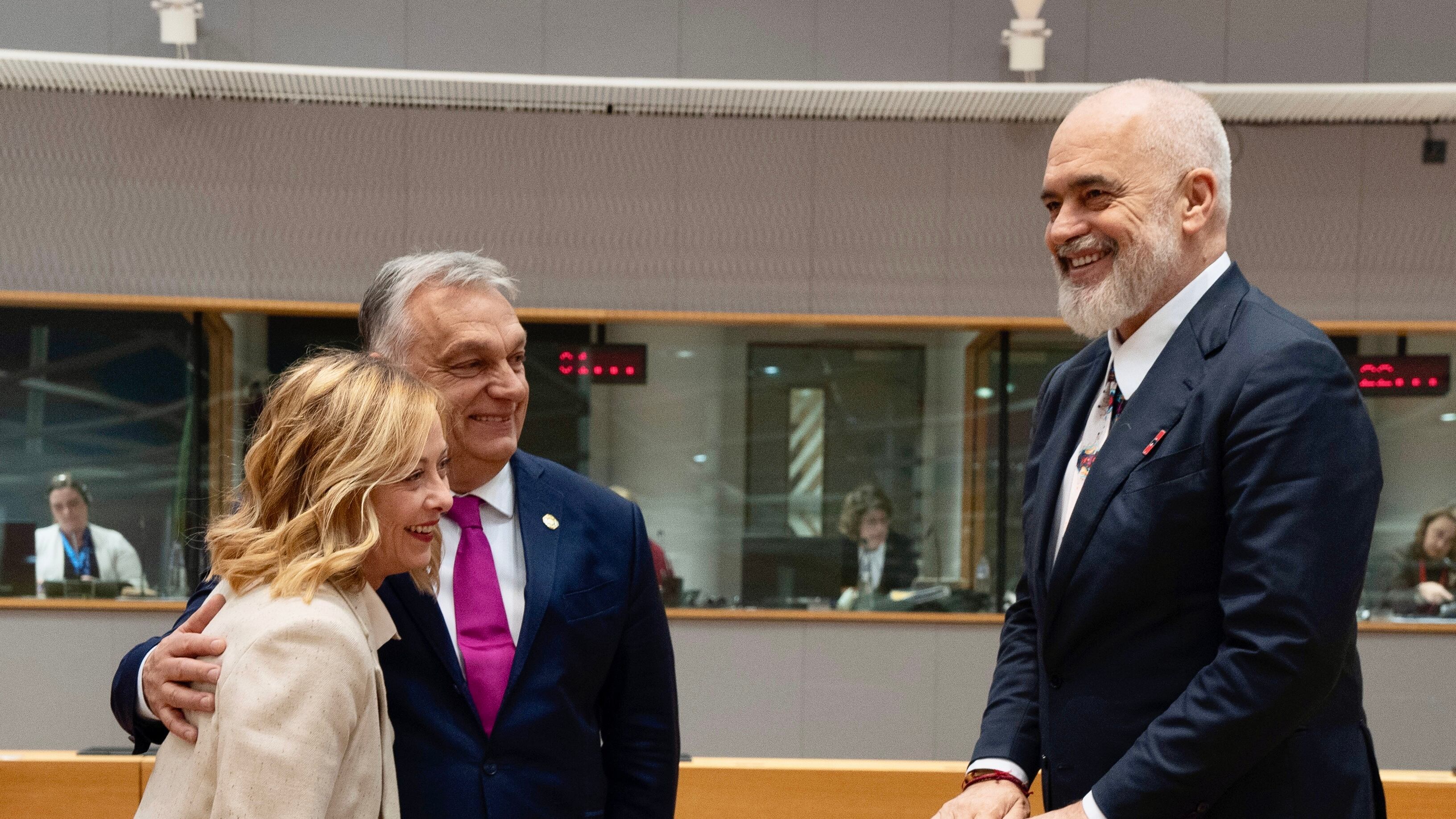 "Riunificazione con i Balcani è priorità". Meloni a Bruxelles spinge per l’allargamento Ue