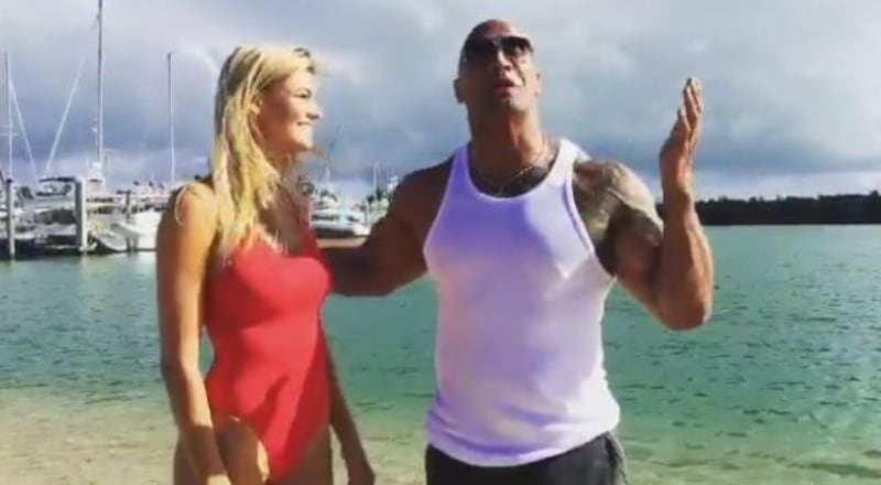 Kelly Rohrbach al cinema con Baywatch 13