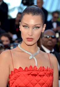 Bella Hadid conquista Cannes 12