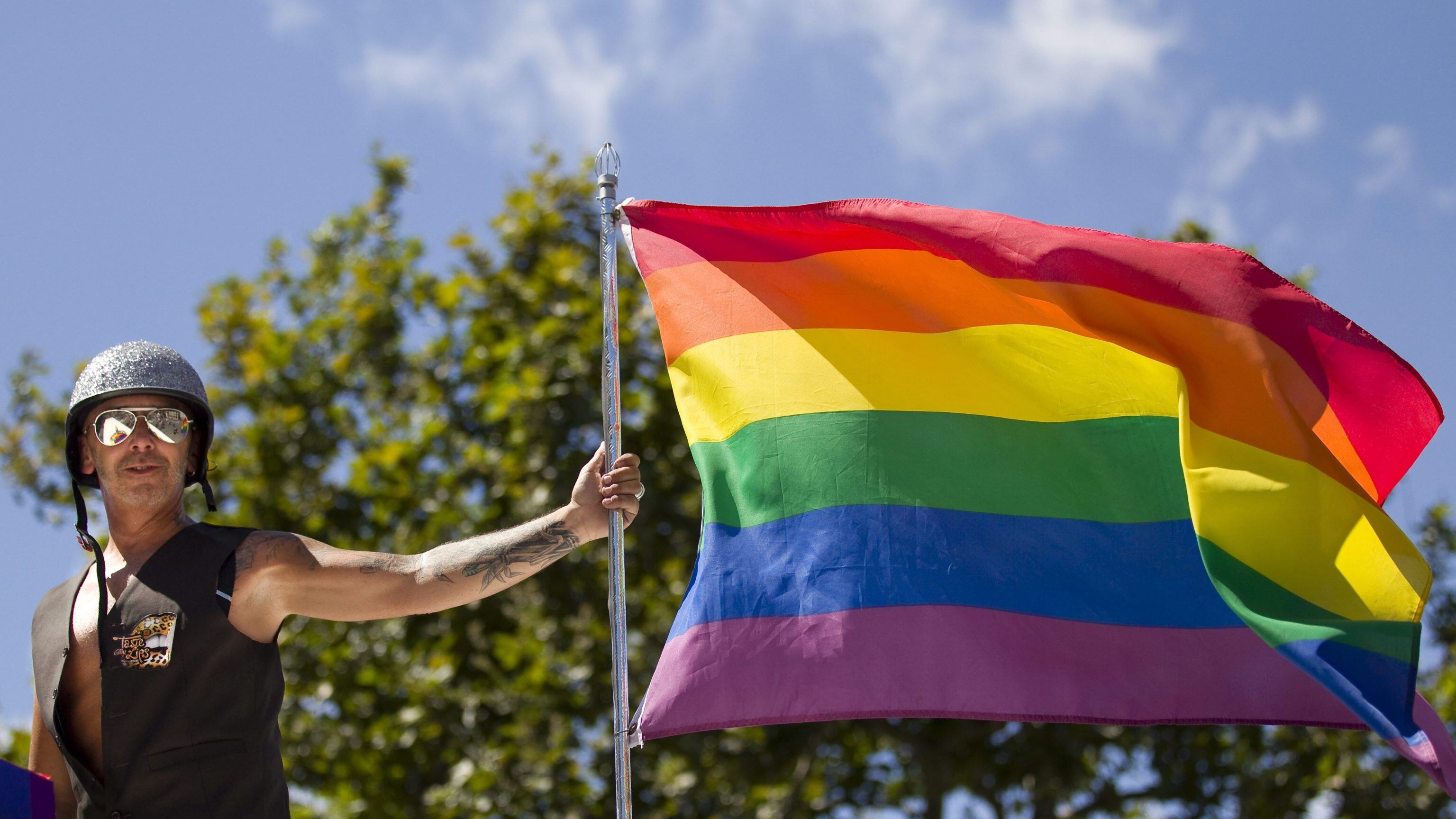 Emilia-Romagna, arriva il bollino Lgbt: "Per certificare le strutture inclusive"