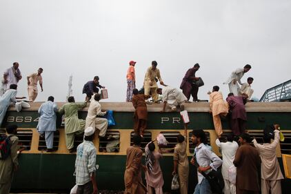 Pakistan, preparativi per l'Eid al-Fitr a Lahore 3
