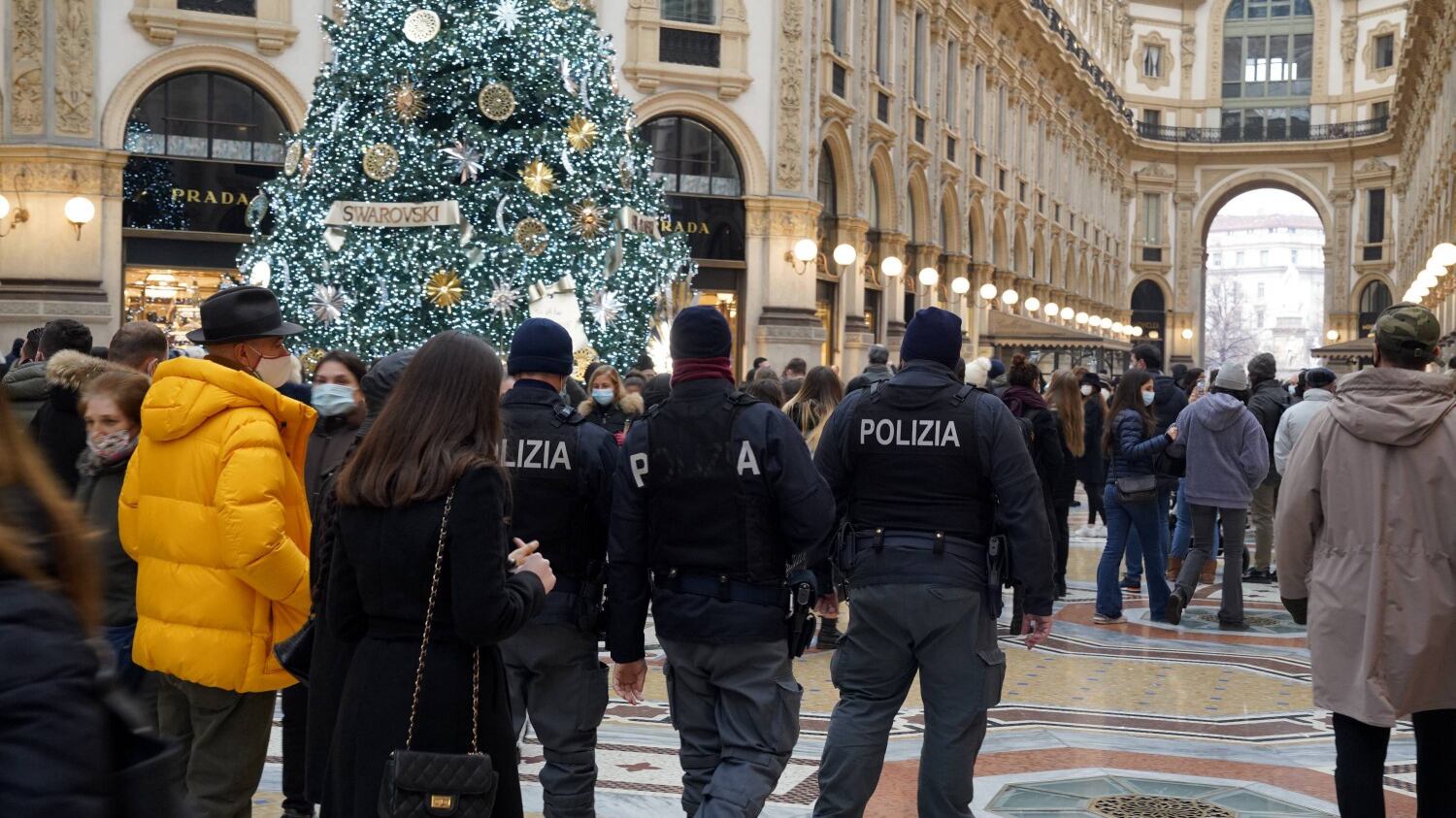 "Chiusi il più possibile". È scontro con le Regioni