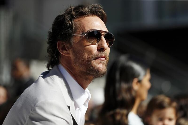Matthew McConaughey calvo e con la pancetta: irriconoscibile per "Gold" 25