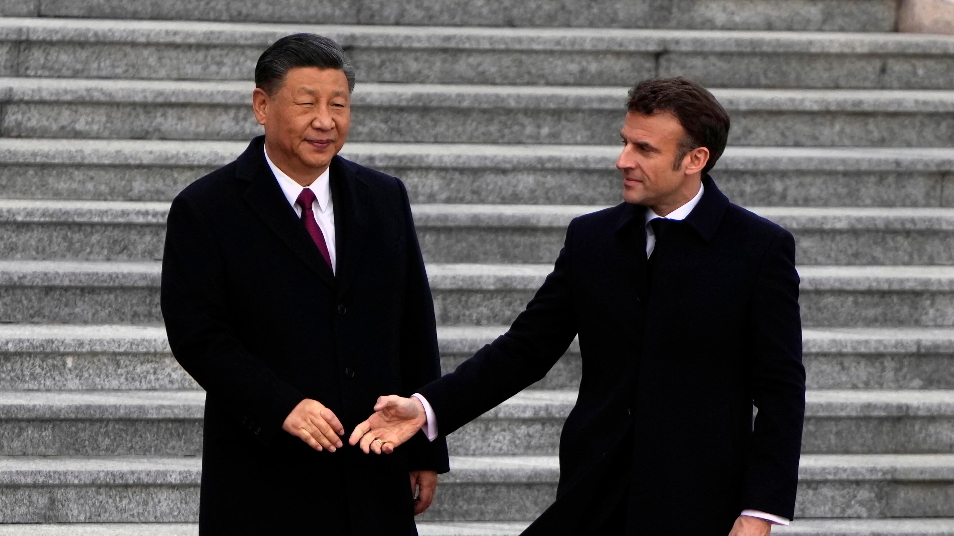 Ora Macron spera in Xi: "Riporta la Russia alla ragionevolezza"