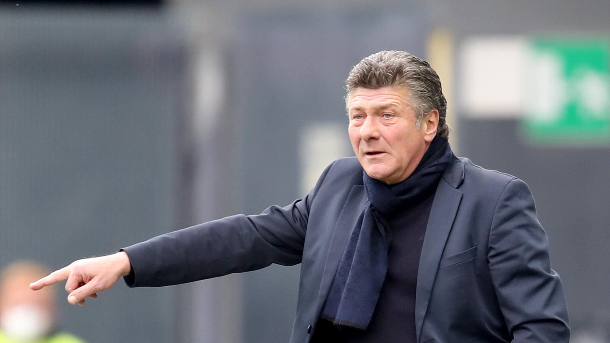 Ufficiale la scelta di De Laurentiis: al Napoli Mazzarri come traghettatore, Conte in estate