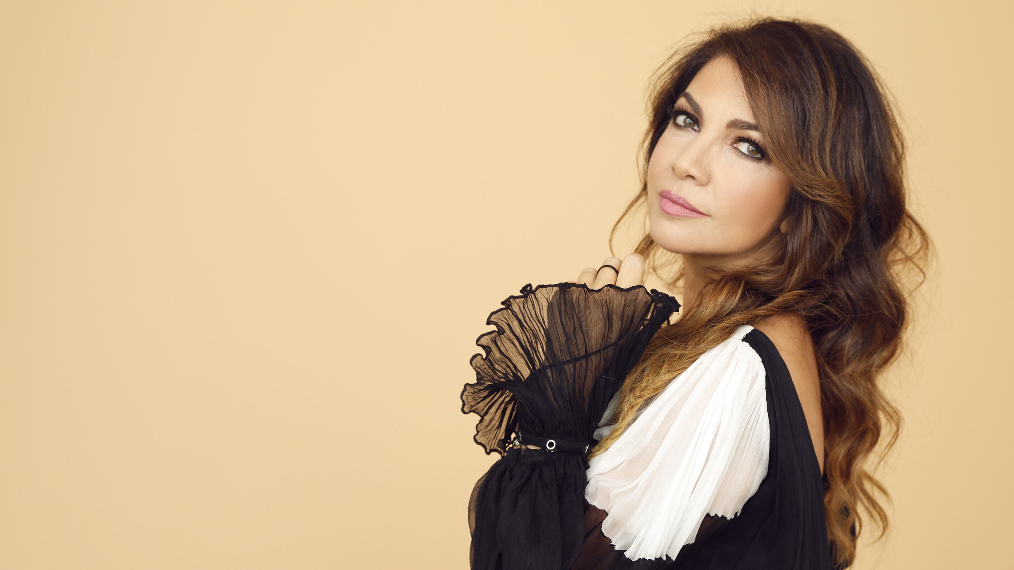 "Ora mi sento una fatina rock. Ai miei duetti manca Jovanotti"