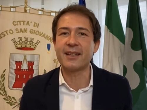 "Il governo è vergognoso: vieta il Natale in famiglia"